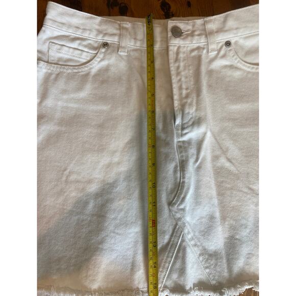 Southern Tide White Denim Mini Skirt Sz 28 - Picture 5 of 5